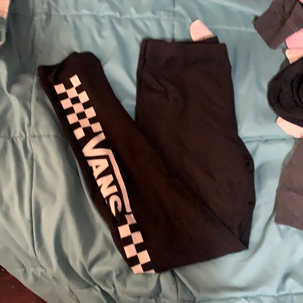 Black vans leggings size large in women’s